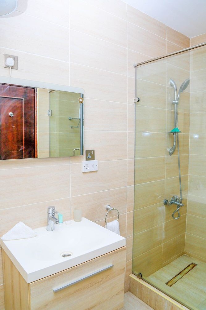 Midindi Hotel & Conference Center Standard Room, 1 Queen Bed 11