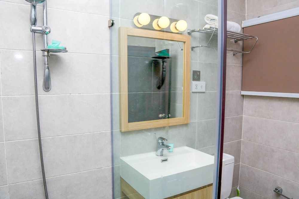 Midindi Hotel & Conference Center Executive Apartment, 1 King Bed 7