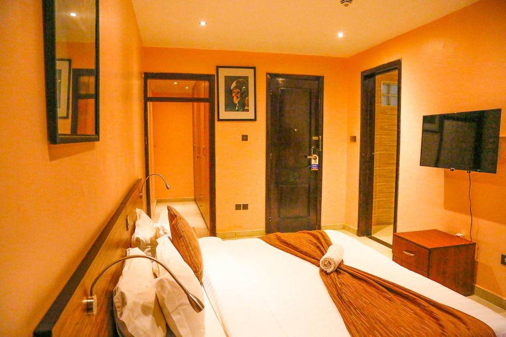 Midindi Hotel & Conference Center Standard Room, 1 Queen Bed 9