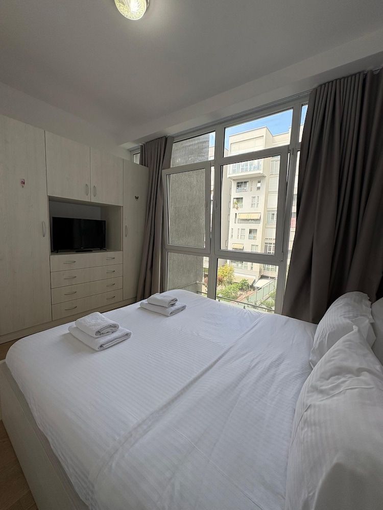 Blue Boutique Apartments 2 One-Bedroom Apartment 3