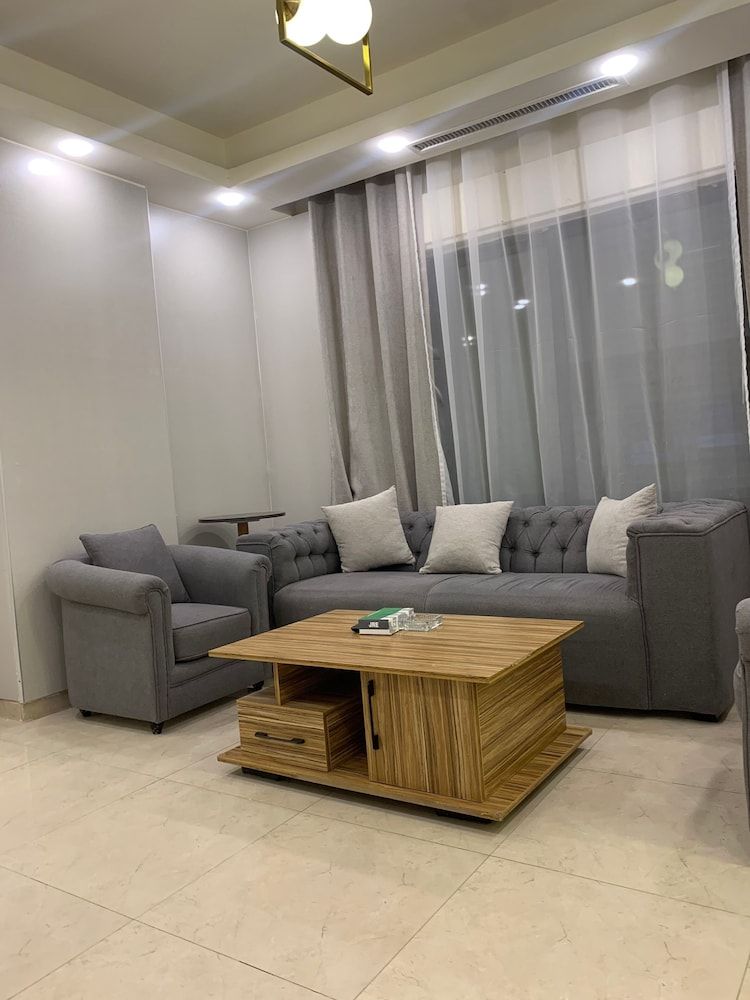 Luxurious 3 Bedroom Apartment in Heart of Amman