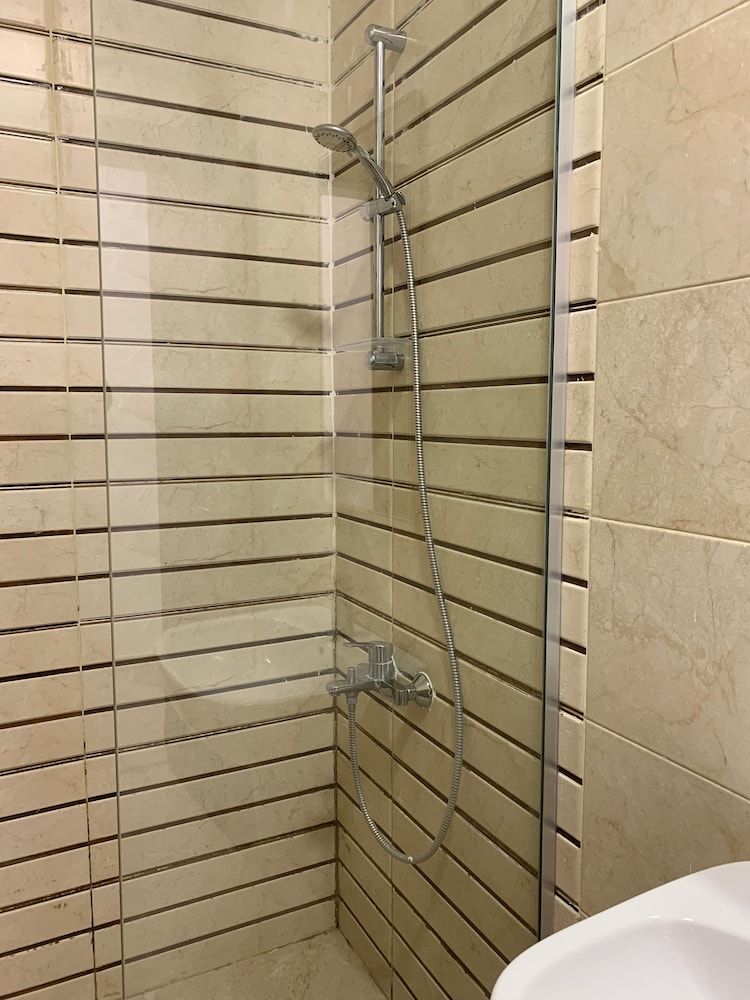 Luxurious 3 Bedroom Apartment in Heart of Amman Apartment, 3 Bedrooms, Accessible, Smoking 19