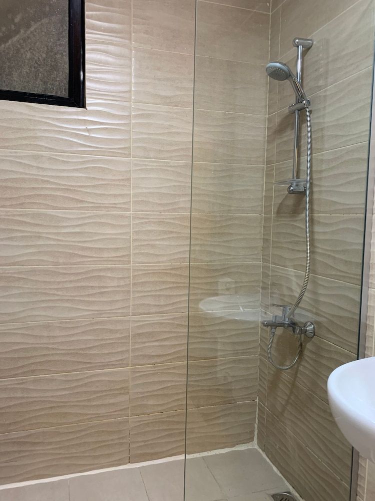 Luxurious 3 Bedroom Apartment in Heart of Amman Apartment, 3 Bedrooms, Accessible, Smoking 18