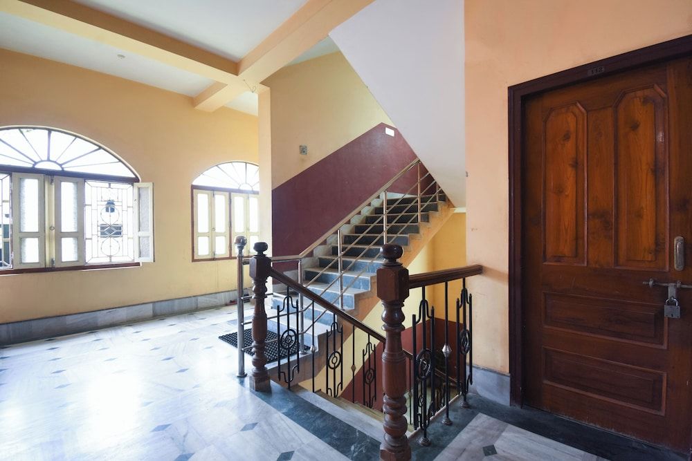 Hotel Rajmahal