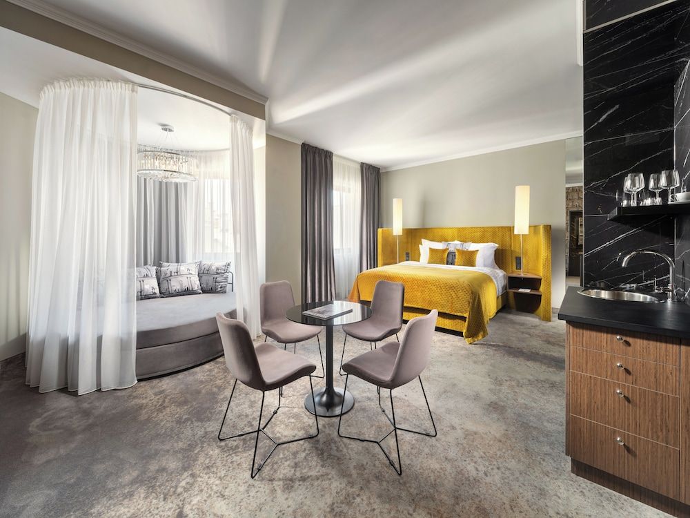 Mamaison Hotel Chain Bridge Budapest Elizabeth Suite 4