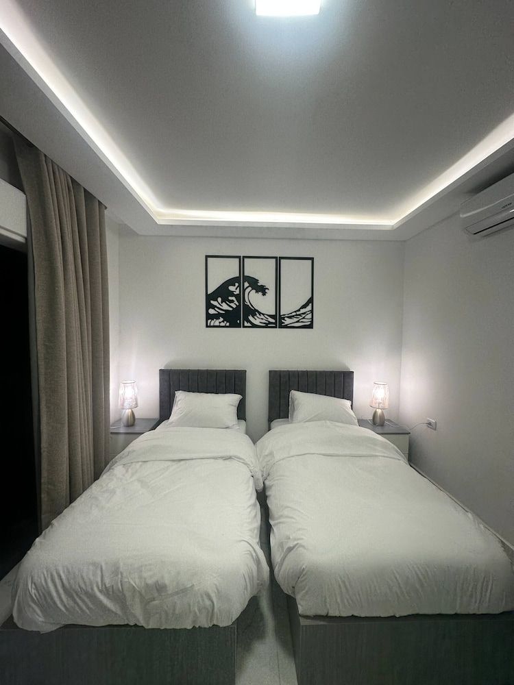 Cozy Rooftop Near Al Services 23 Apartment, 2 Bedrooms, Accessible, Smoking 4