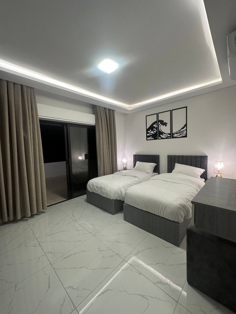 Cozy Rooftop Near Al Services 23 Apartment, 2 Bedrooms, Accessible, Smoking 2