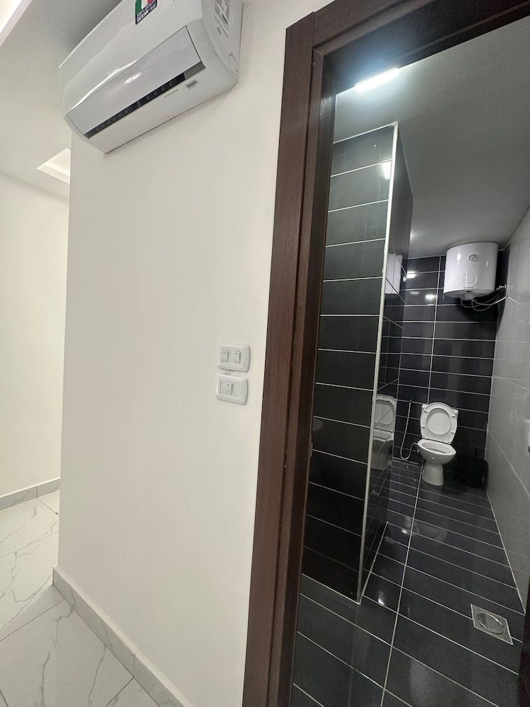 Cozy Rooftop Near Al Services 23 Apartment, 2 Bedrooms, Accessible, Smoking 10