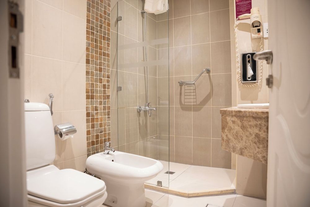 Amman West Luxury Hotel Deluxe Double or Twin Room 8