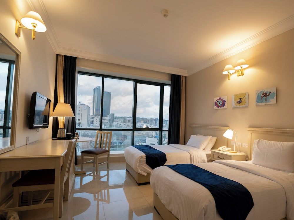Amman West Luxury Hotel Deluxe Double or Twin Room 5