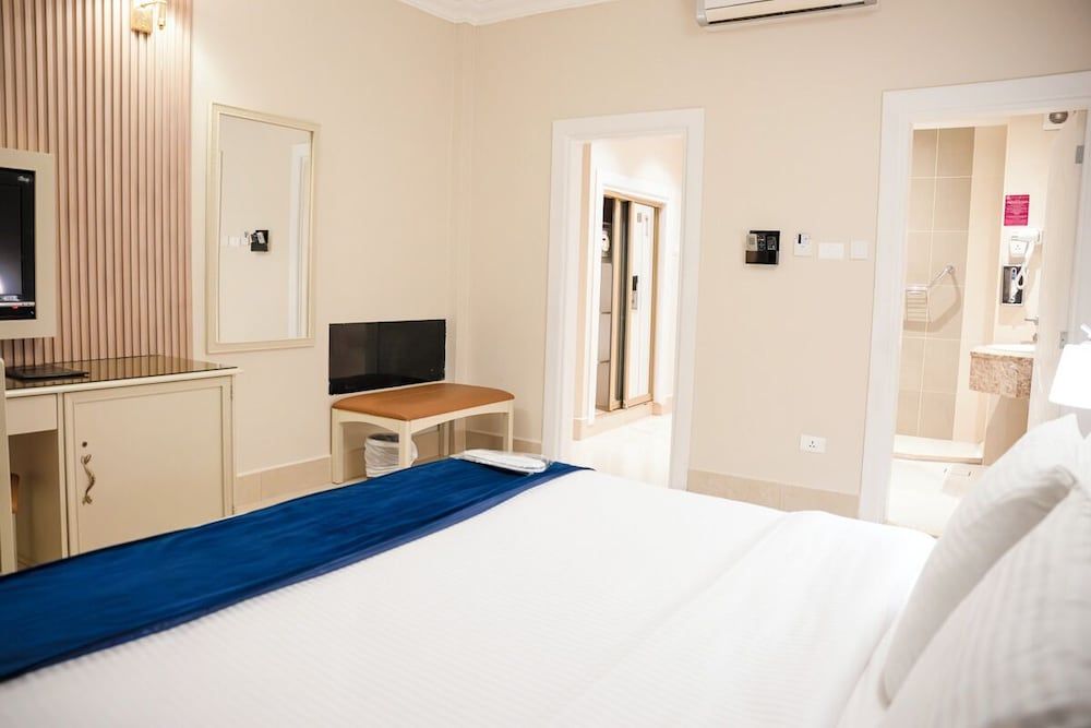 Amman West Luxury Hotel Deluxe Double or Twin Room 6