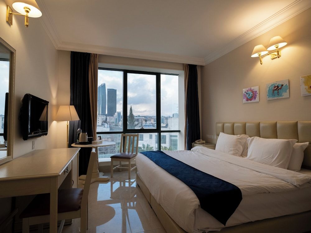 Amman West Luxury Hotel Deluxe Double or Twin Room 7