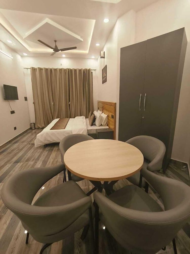 Nature Oaks luxury stayz - Nainital