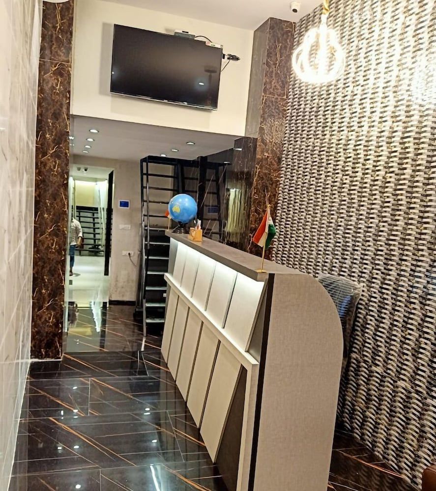 Powai Inn