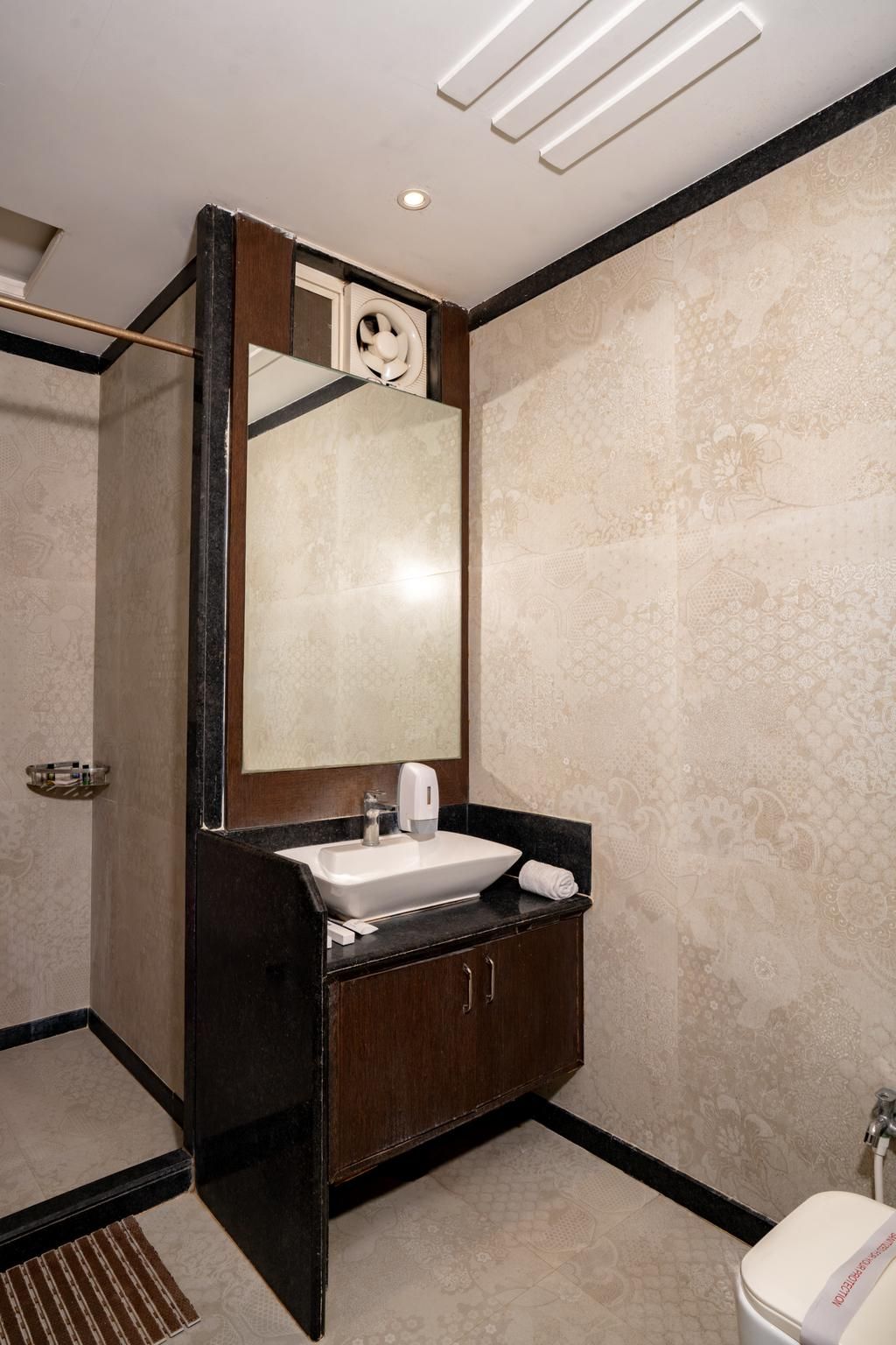 Hotel Sawamani and Restaurant Deluxe 3