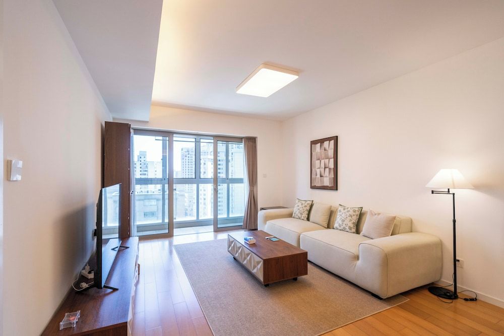 Tyms Elegant 2BR 1BA Apt Walk to Malls Superior Apartment, 2 Bedrooms, Kitchen, City View 20