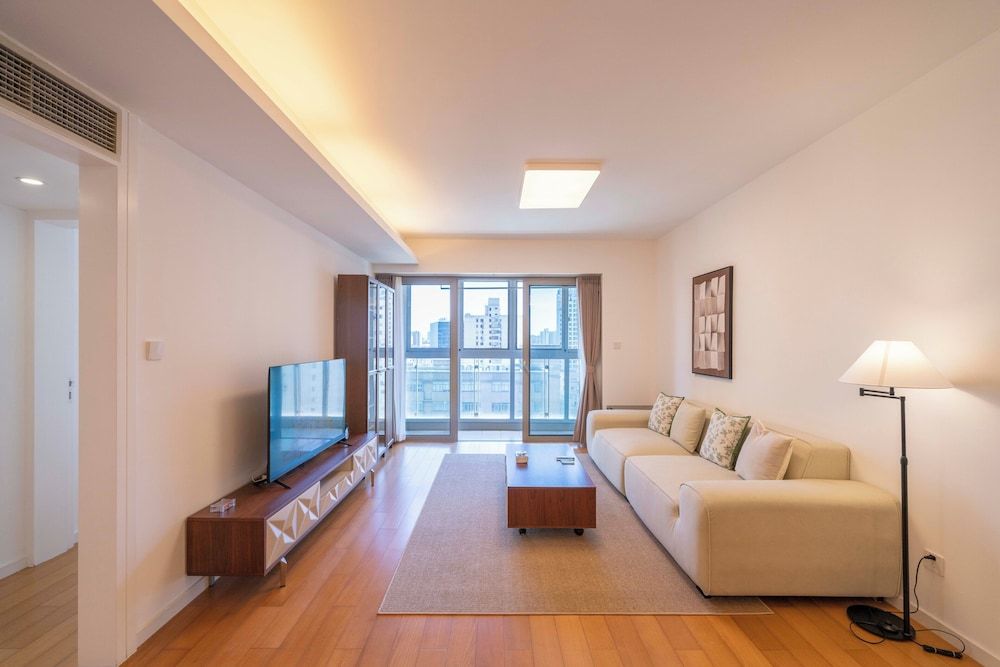 Tyms Elegant 2BR 1BA Apt Walk to Malls Superior Apartment, 2 Bedrooms, Kitchen, City View 19