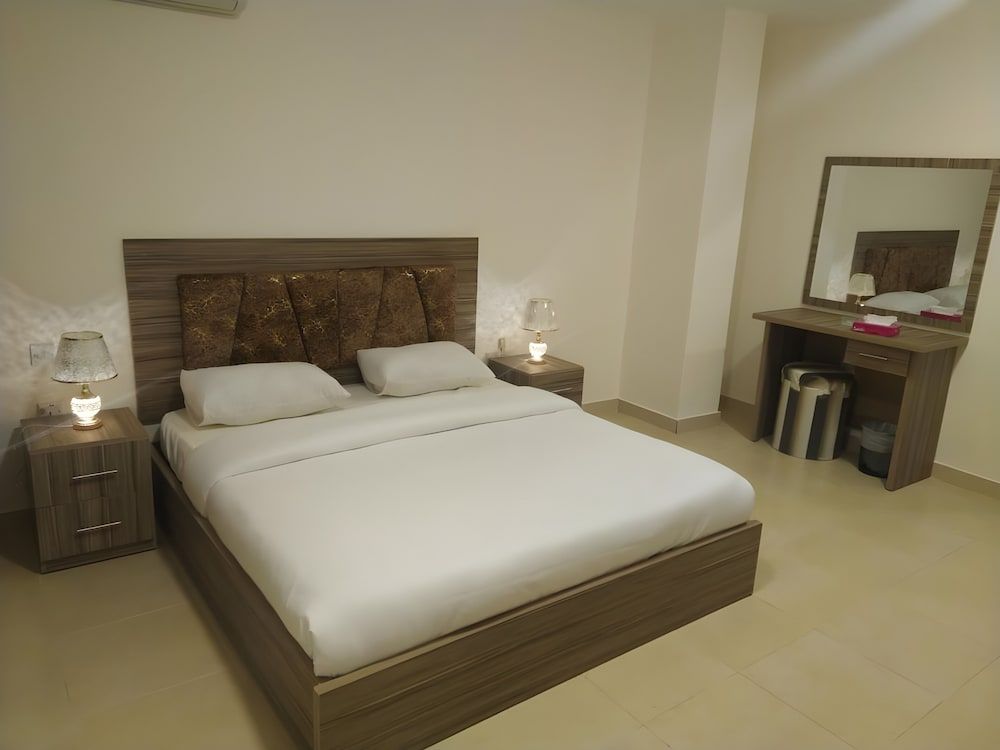 El RAYYAN HOTEL Double Room, Private Bathroom, City View 3