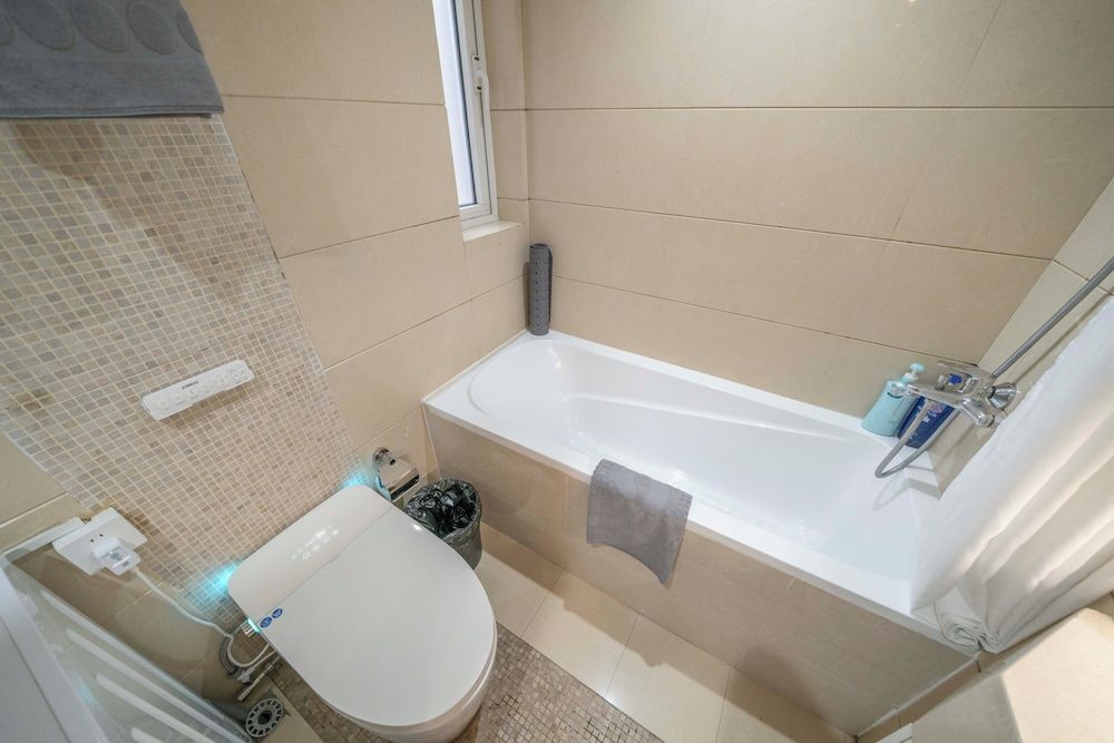 Tyms Family 3BR 2BA APT Superior Apartment, 3 Bedrooms, Kitchen, City View 18