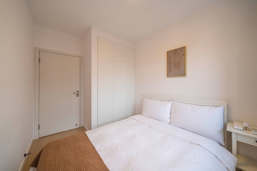 Tyms Family 3BR 2BA APT Superior Apartment, 3 Bedrooms, Kitchen, City View 12