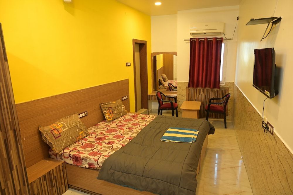 Nirmalya Guest House