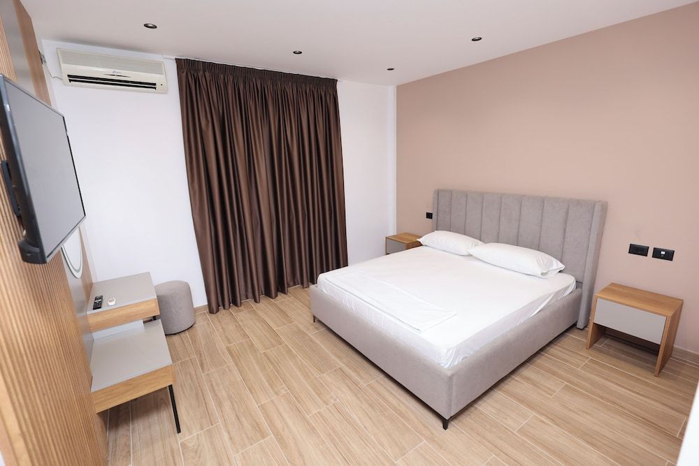 Emar Hotel Triple Room, Balcony