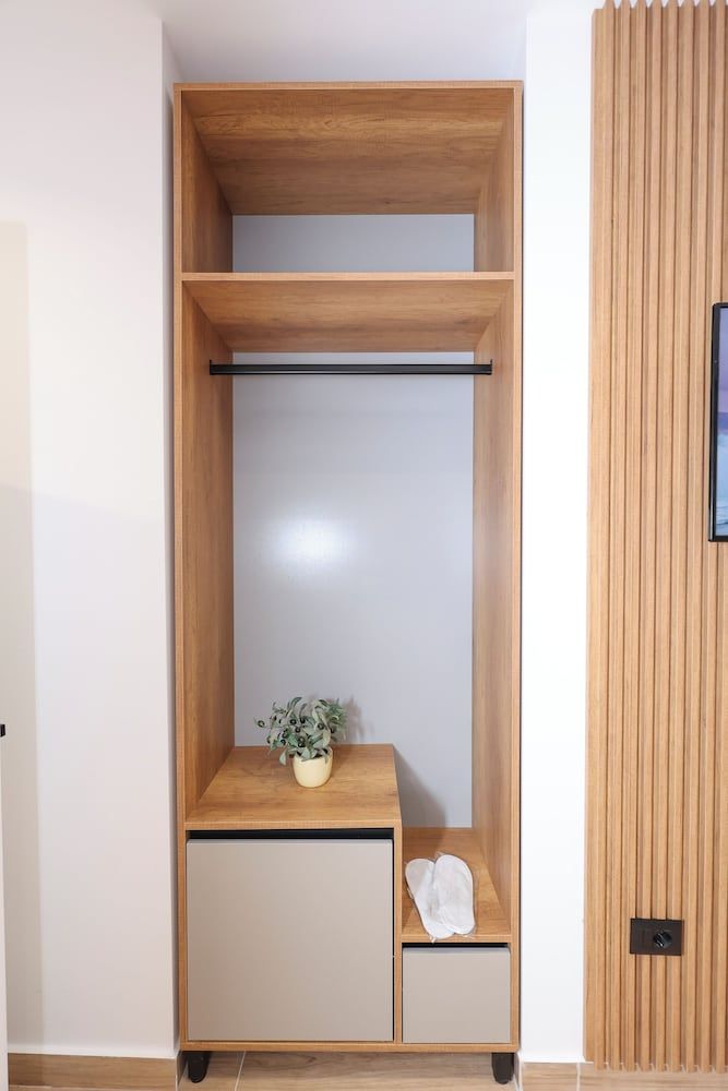 Emar Hotel Triple Room, Balcony 6