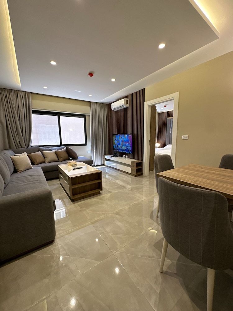 Charming Amman Apartment With Garden and Balcony Apartment, 2 Bedrooms, Accessible, Smoking 10