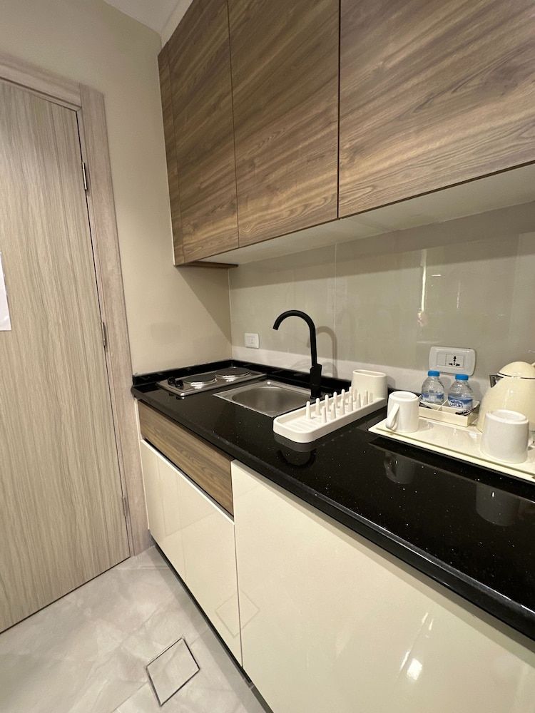 Charming Amman Apartment With Garden and Balcony Apartment, 2 Bedrooms, Accessible, Smoking 12