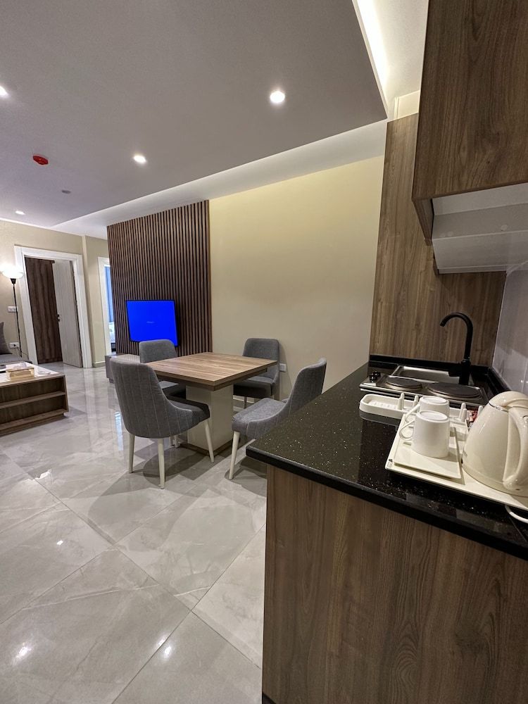 Charming Amman Apartment With Garden and Balcony Apartment, 2 Bedrooms, Accessible, Smoking 7