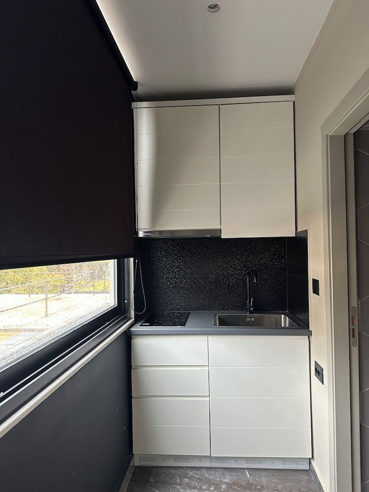 La Mirage Suites & Apartments ROOM 04 5