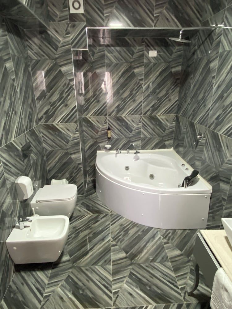 HOTEL ROZAFA Superior Double Room 7