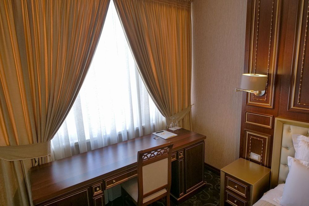 HOTEL ROZAFA Superior Double Room 9