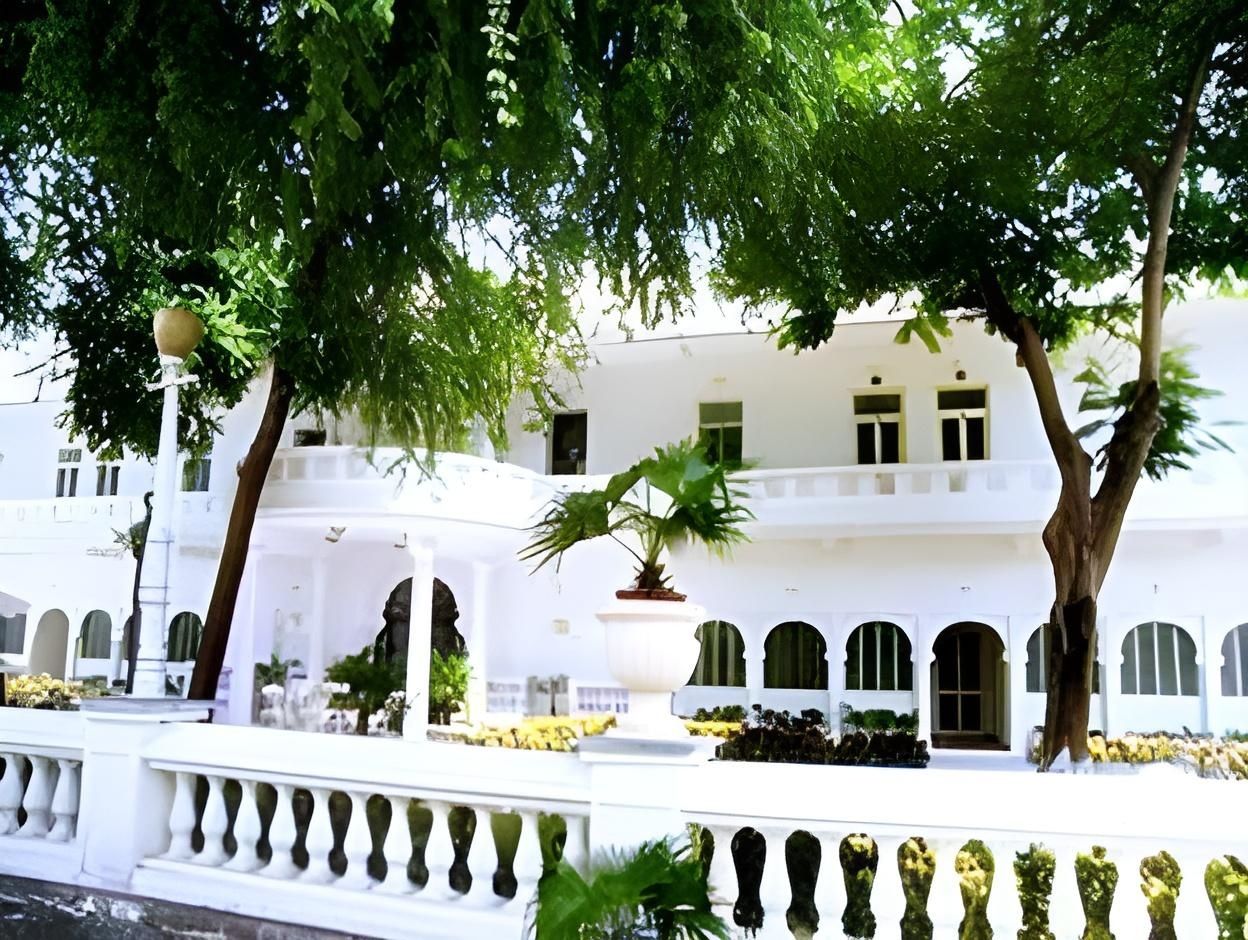 Hotel Exterior