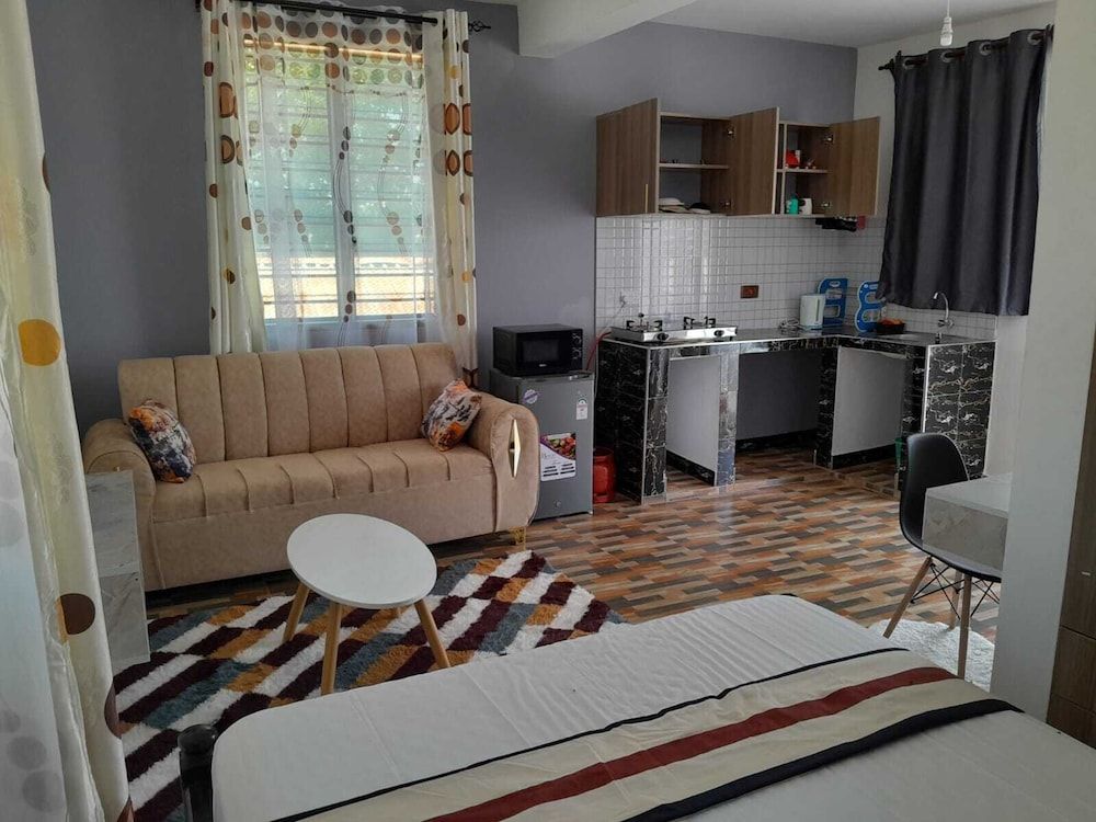 Kelly Homes Comfort Apartment 10