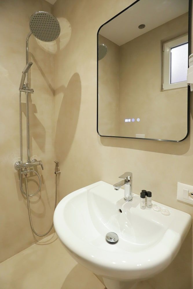 Hotel Relax City Center Comfort Double Room 4