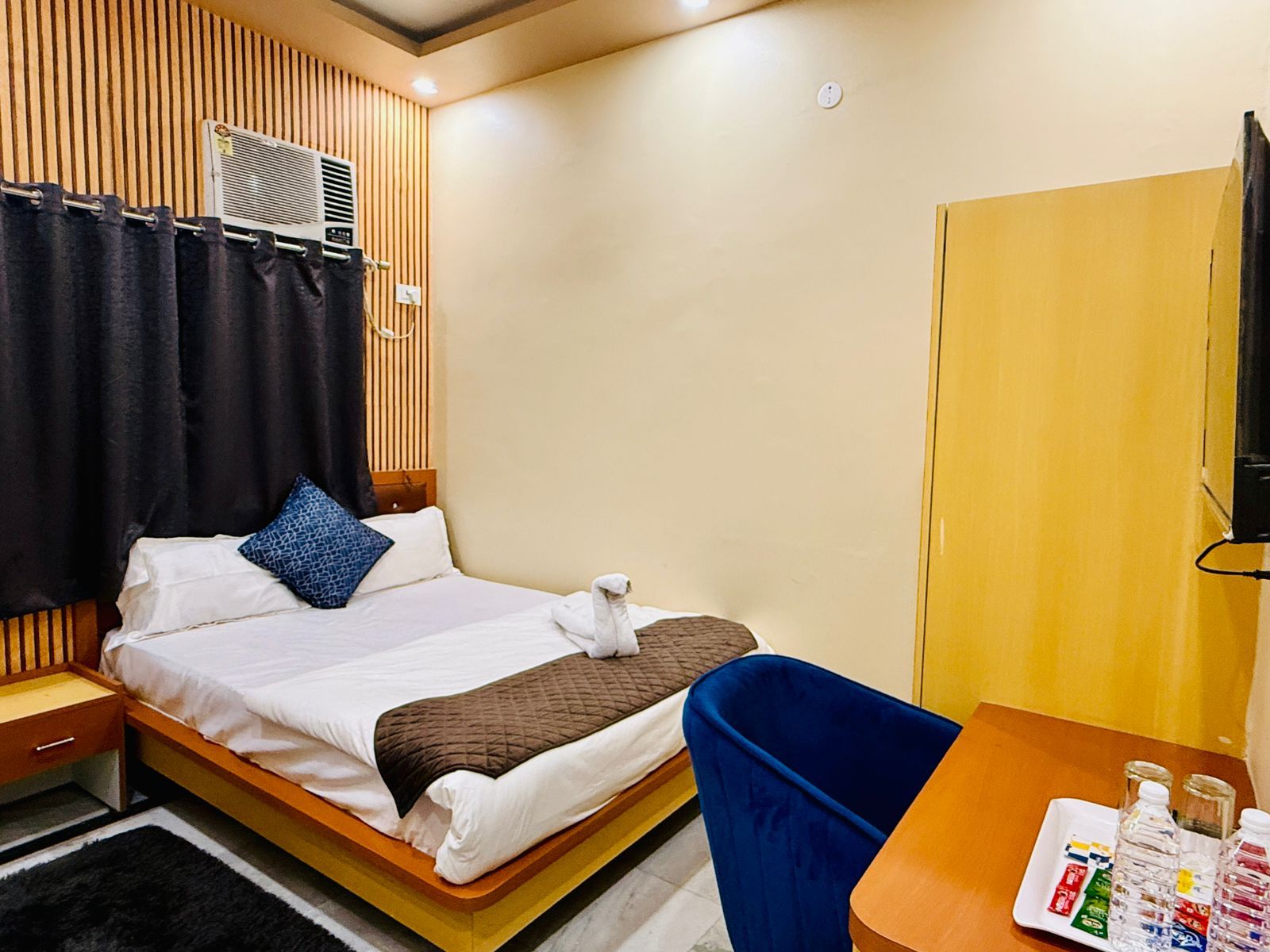 The ARL Hotels & Banquets Smart Comfort Executive 5