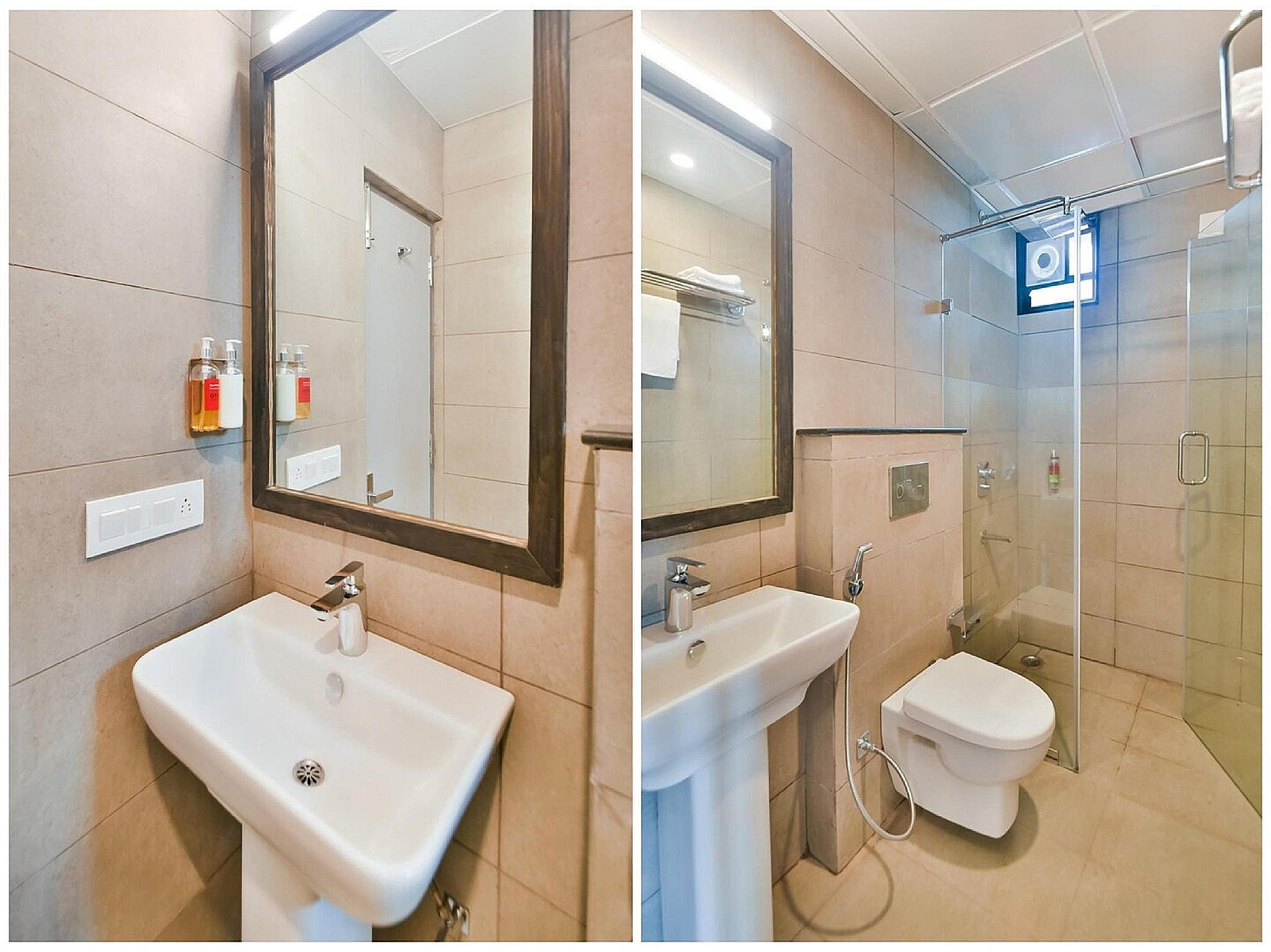 Hotel Broadway Udaipur Deluxe Room 6