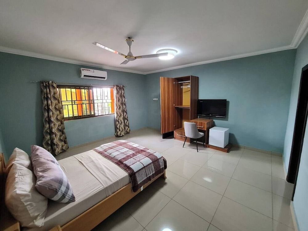 The Charways Lodge Comfort Double Room 3