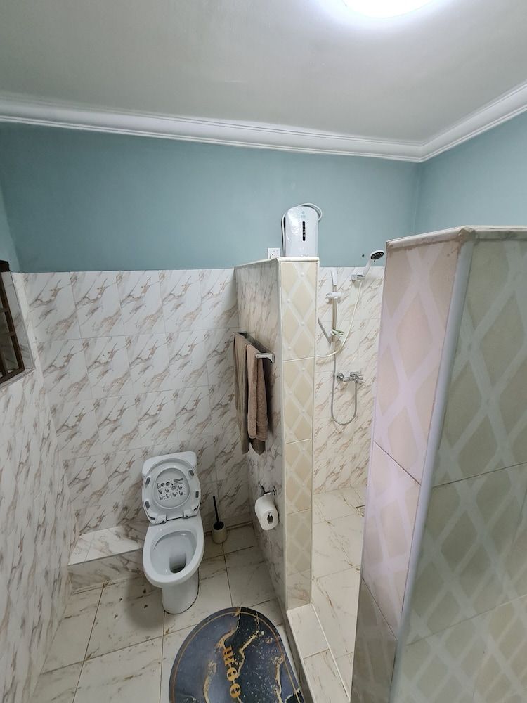 The Charways Lodge Comfort Double Room 12