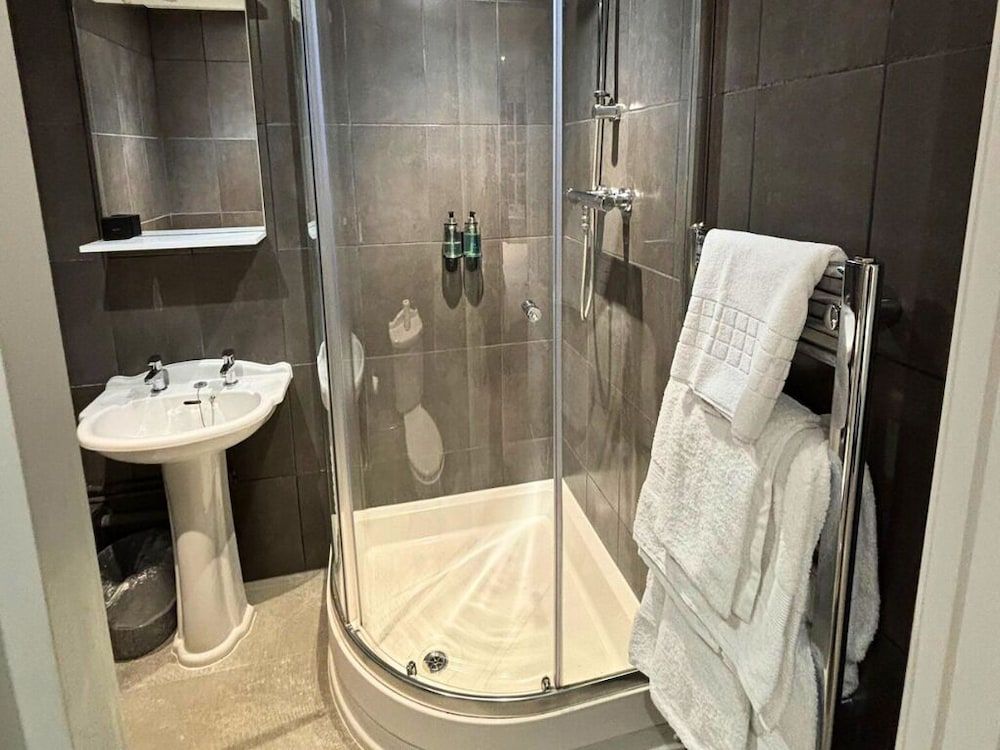 Three Kings Superior Double or Twin Room, Ensuite 4