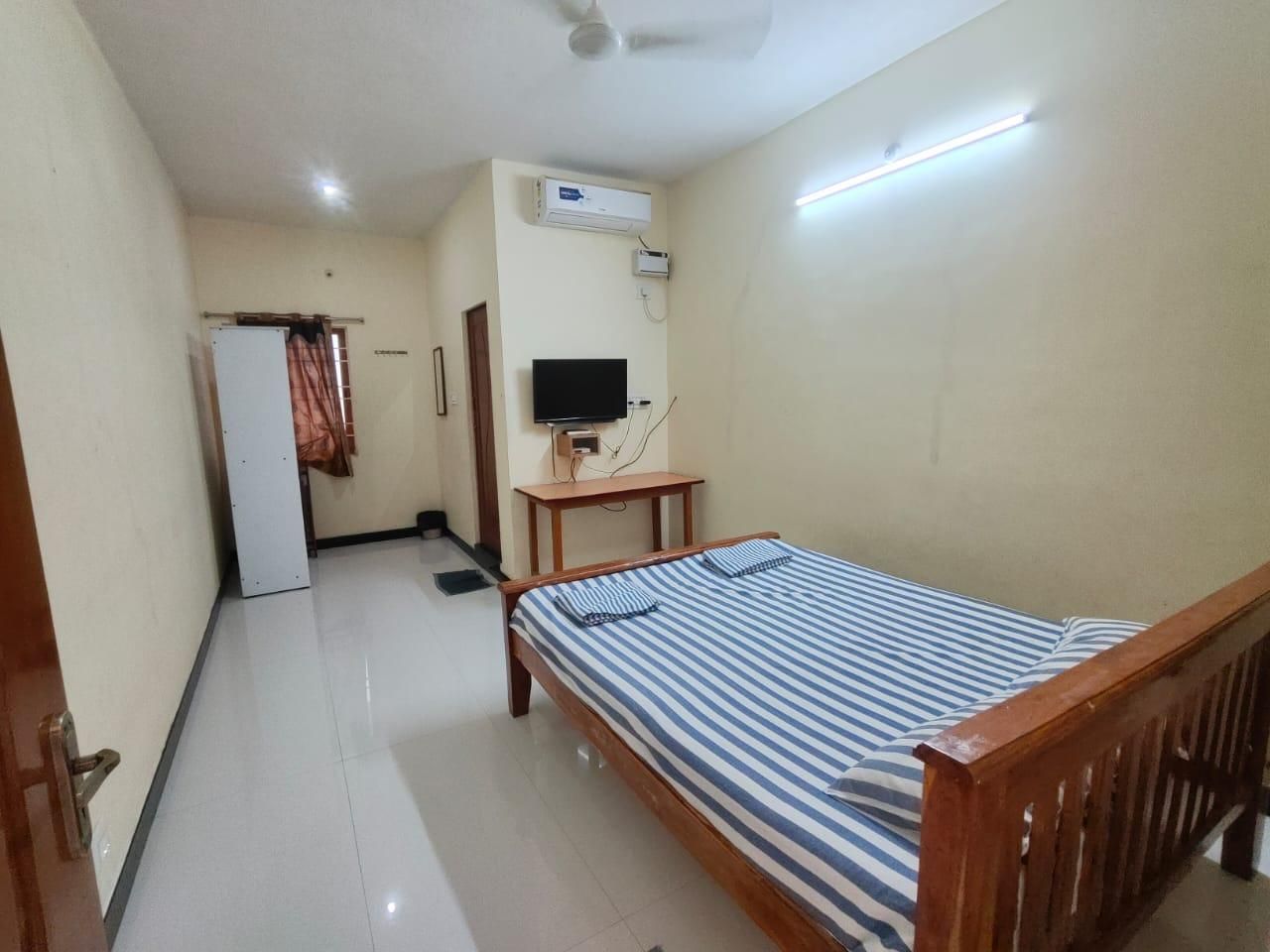 Nalli Plaza Budget Double Air-Conditioning 2