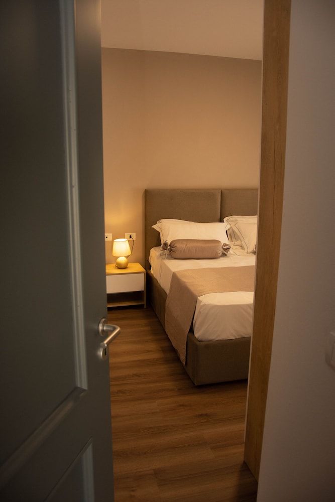 Wave Beachfront Apartments Family Apartment 10