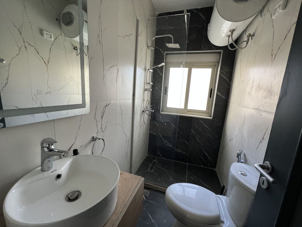 Wave Beachfront Apartments Family Apartment 7