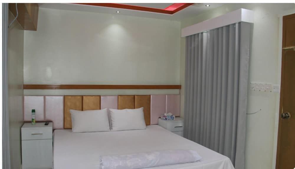 Hotel The Manha LTD Purana Paltan Standard Room 6
