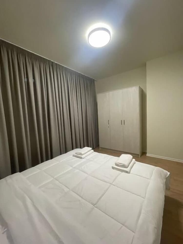 Margen Apartments - Tirana City Center Superior Apartment, City View