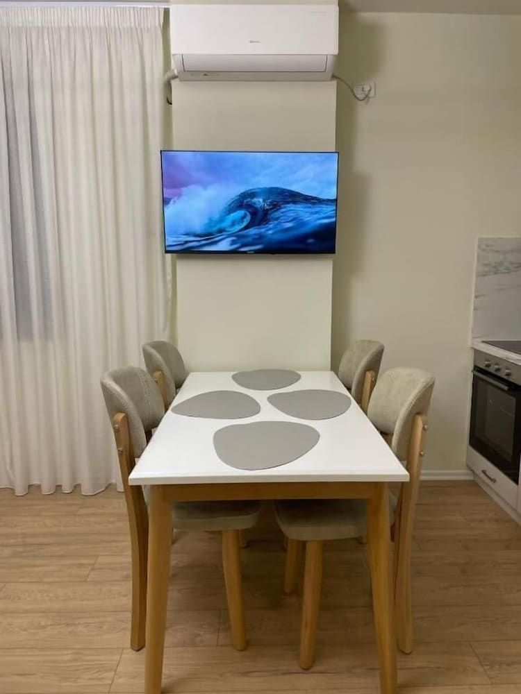 Margen Apartments - Tirana City Center Superior Apartment, City View 23