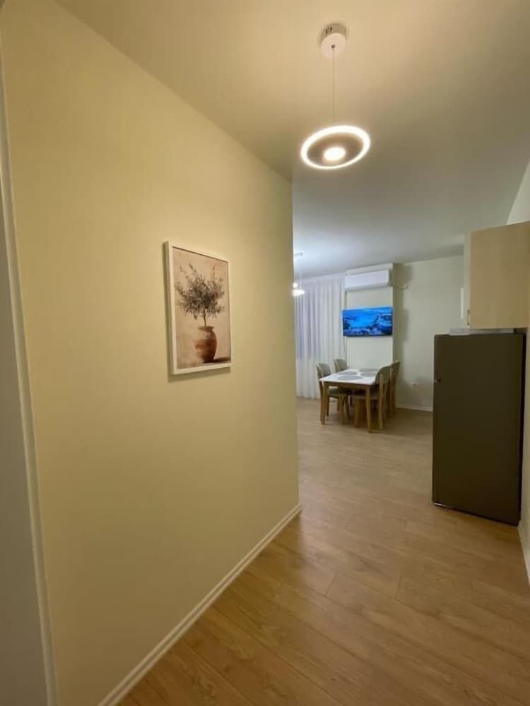 Margen Apartments - Tirana City Center Superior Apartment, City View 33