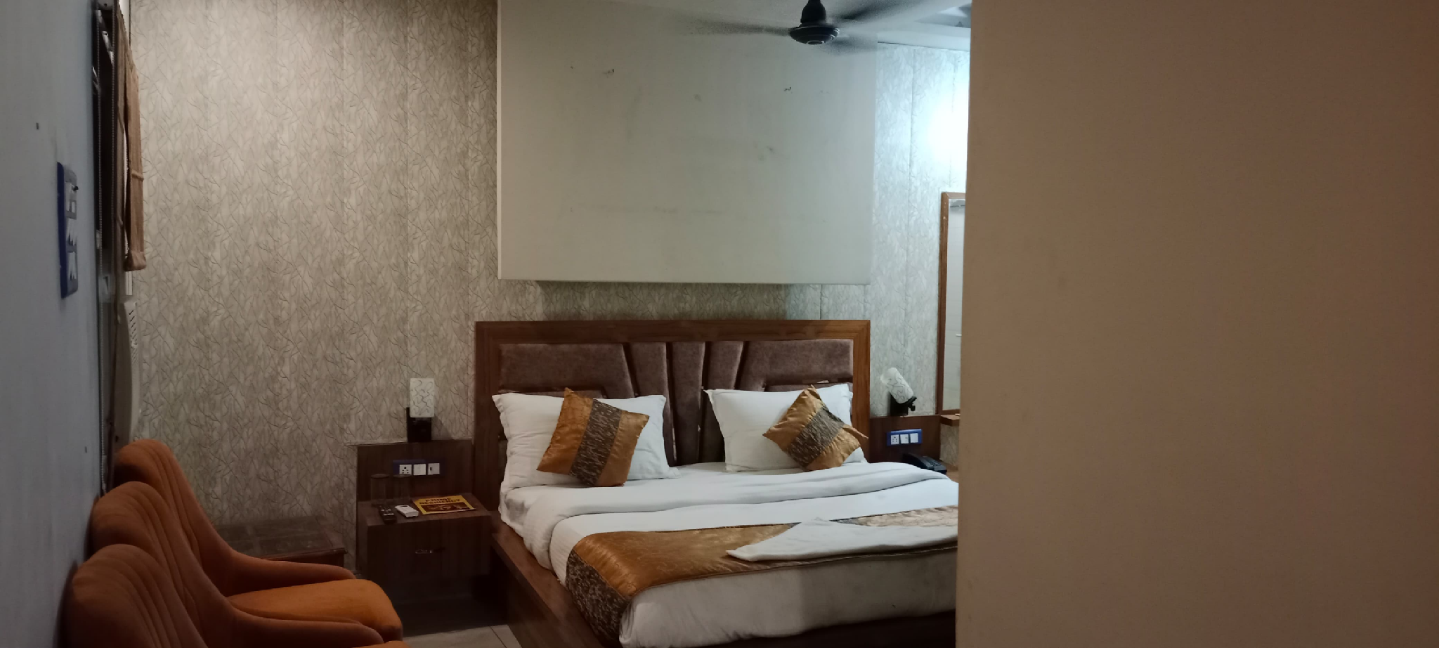 Hotel Prime Residency Ballia Deluxe Double Bed AC Room  3