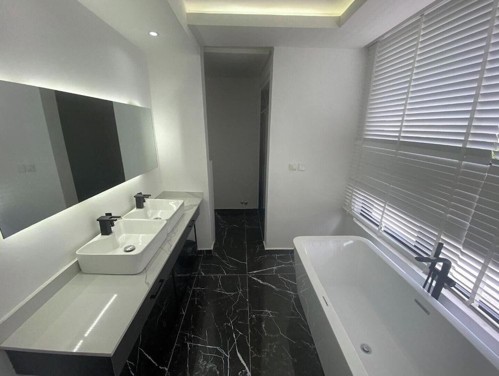 Home Xperience Luxury Apartments Deluxe Apartment 85